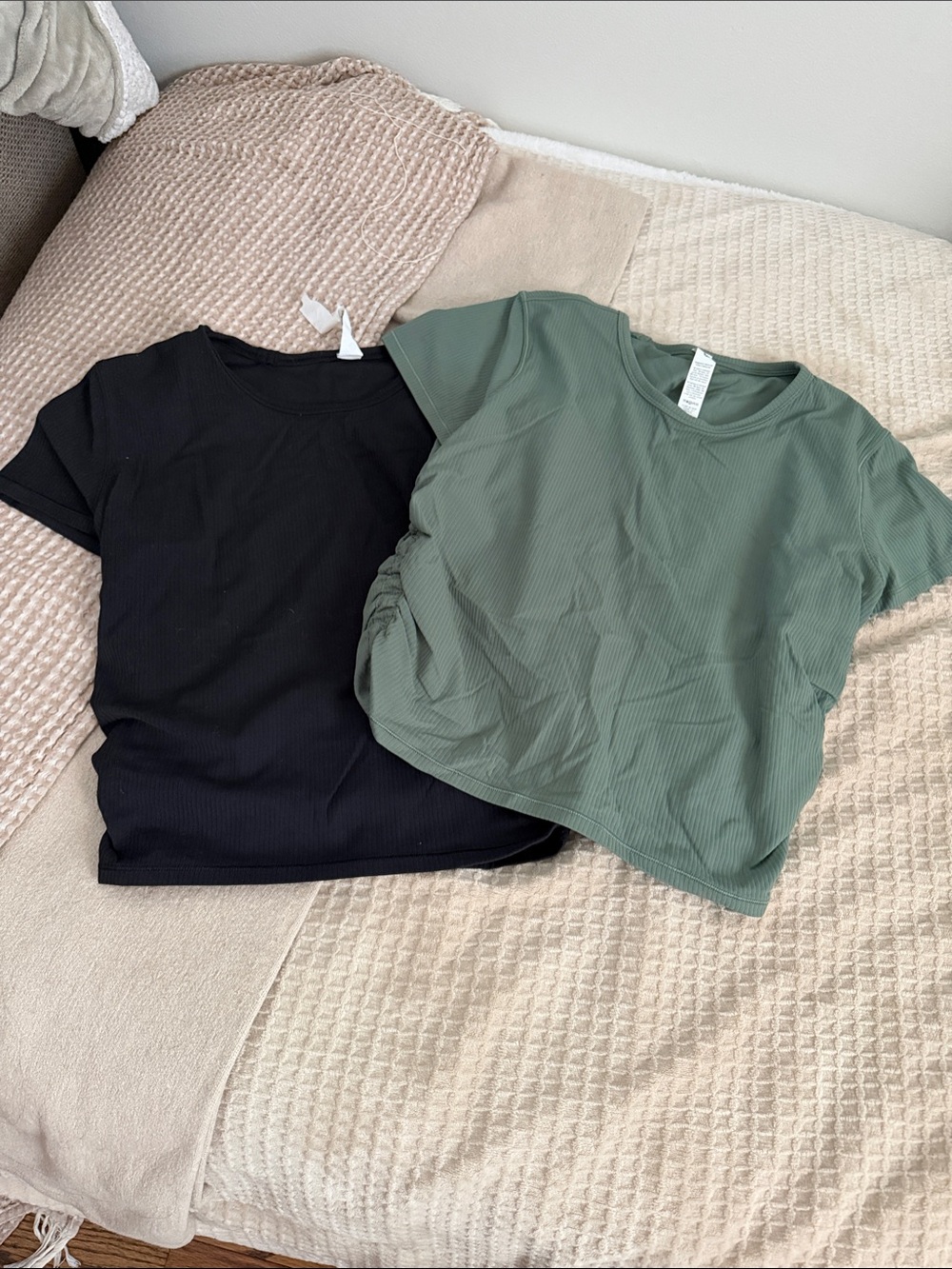 Lululemon Ribbed Tee Crop Top Duo - Black & Sage Green